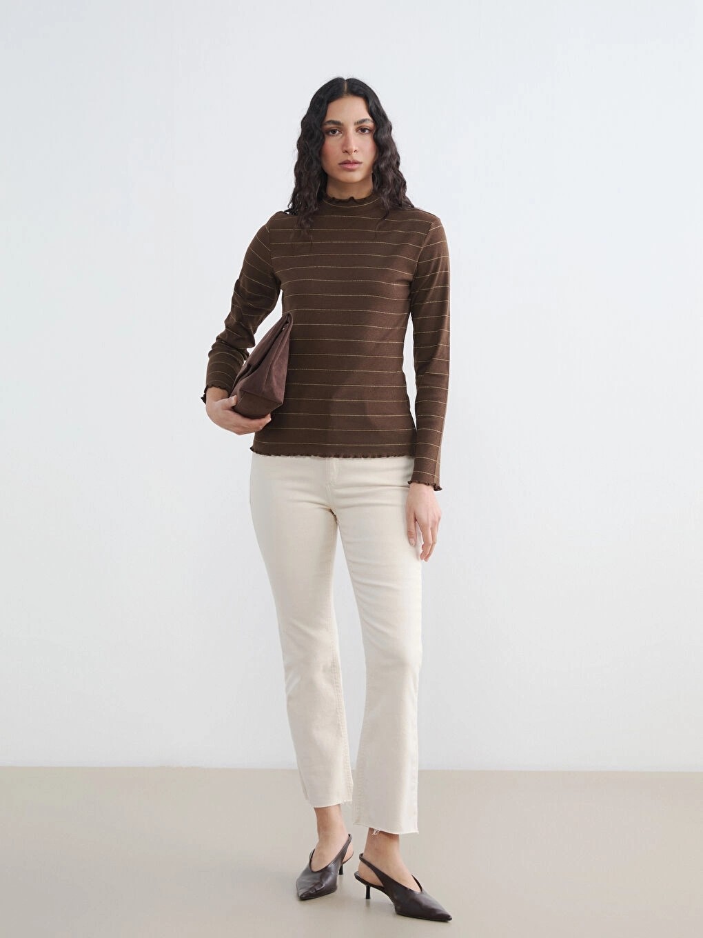 LC Waikiki Lcw Modest Kahverengi Fırfırlı Dik Yaka Çizgili Kadın Body görsel 2