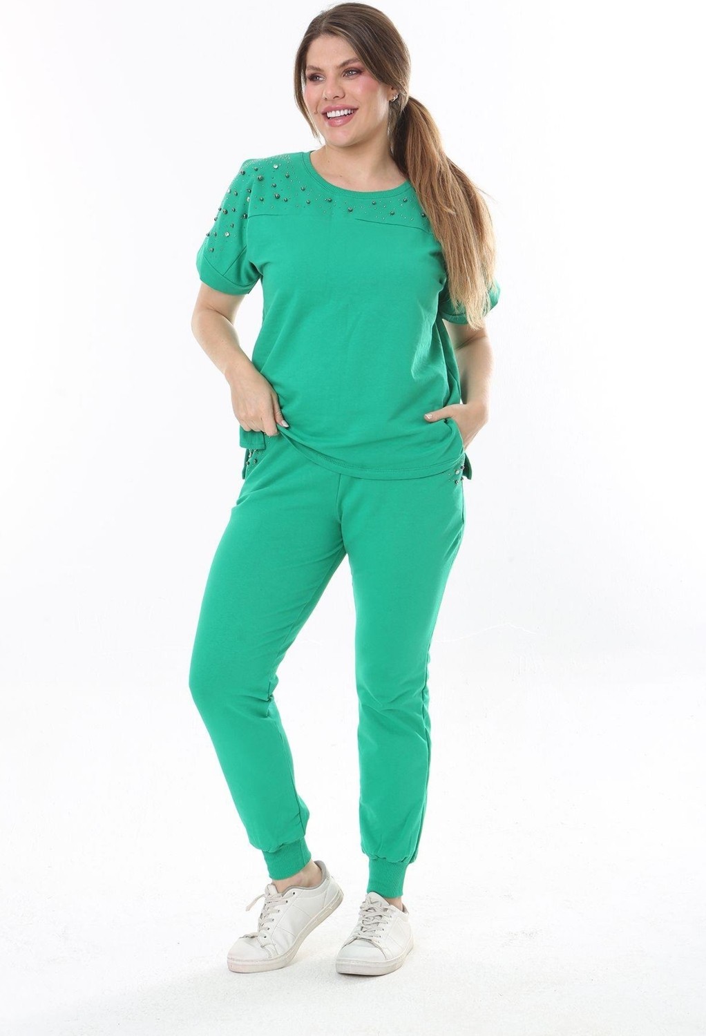 Şans Kadın Büyük Beden Saks Taş Detaylı Kısa Kollu Sweatshirt Pantolon Takım 65N37702 görsel 3