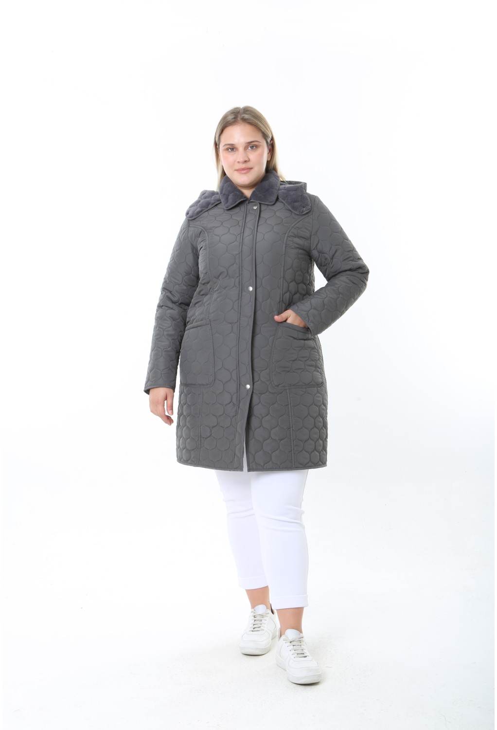 TUTveAL Collection İthal Yumuşak Kürklü Mont, Büyük Beden , Tavşan Tüylü Kaban, Su Itici Mont,kapitone Mont,diz üstü görsel 4
