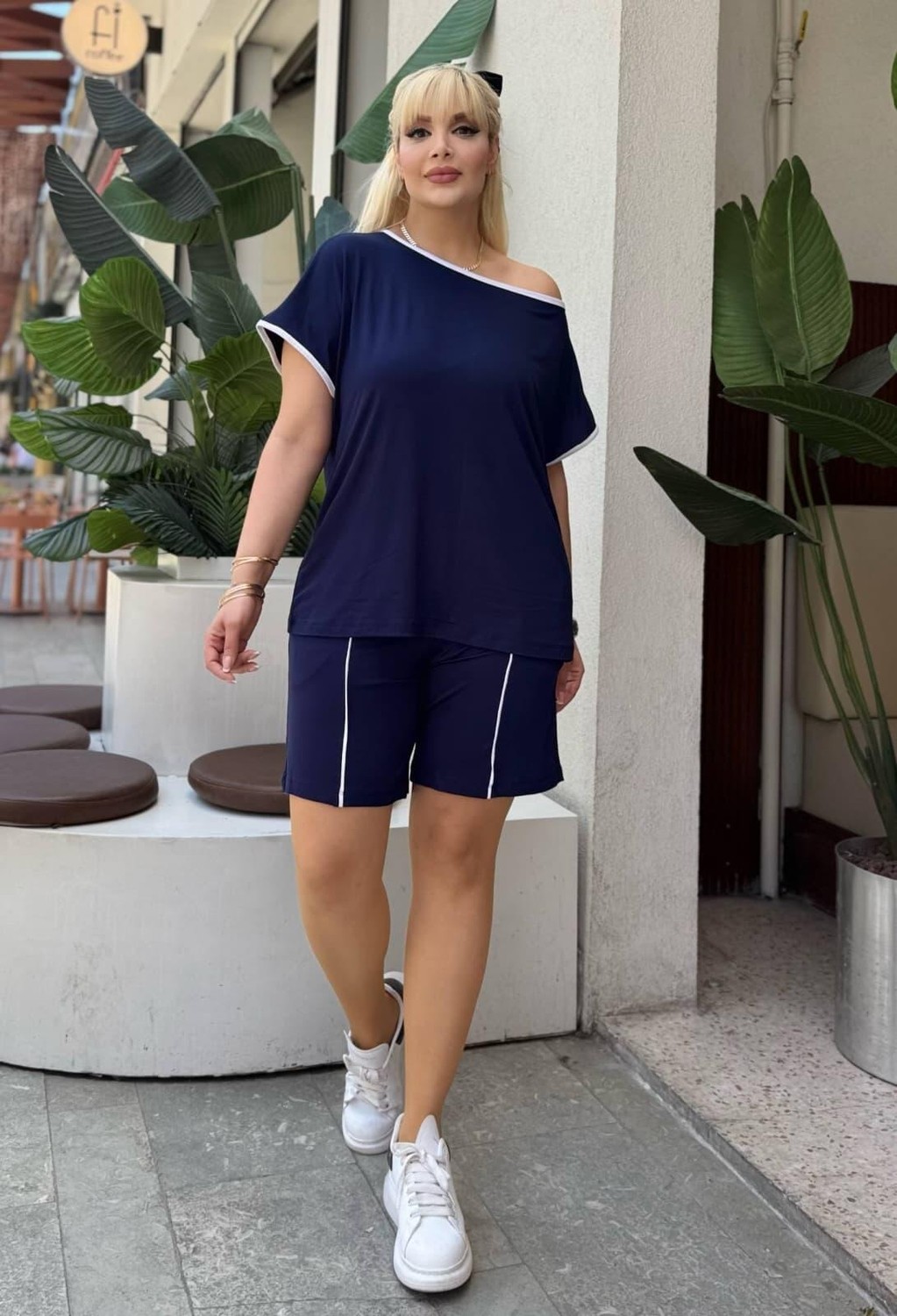 ViolettaXL Kadın Büyük Beden Degaje Yaka Likralı Kristal Viskon Şortlu Takım görsel 4