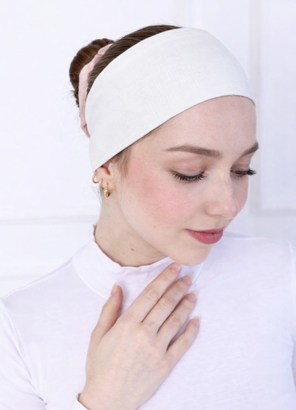 Alivascarf 2 Adet Bandana Şeklinde Bone Siyah Ekru - Kadın Tesettür Dikişsiz Geçme Iç Bone - Spor Saç Bandı görsel 4