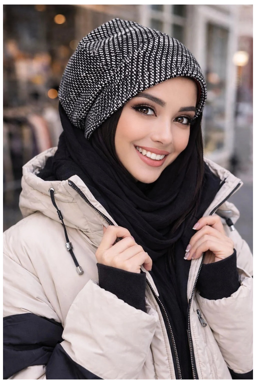 Aişe Tesettür Siyah Kırçıllı Tesettür Bere görsel 3