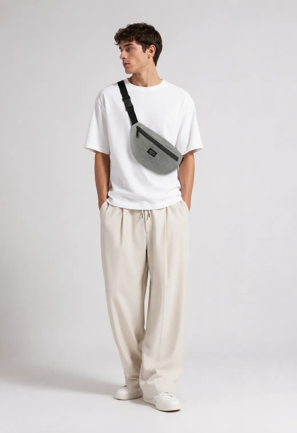 Moda West Unisex Gri Su Geçirmez Fermuar Detaylı Bel ve Omuz Çantası Ergonomik Tasarım ile Şık Görünüm