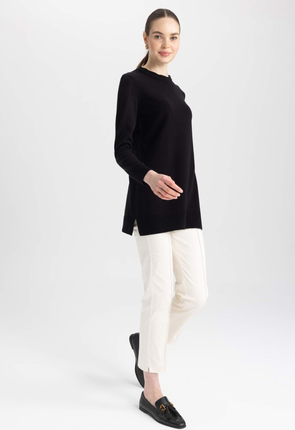 DeFacto Regular Fit Bisiklet Yaka Yırtmaçlı Basic Düz Triko Kazak Tunik H3431AZ23WN görsel 2