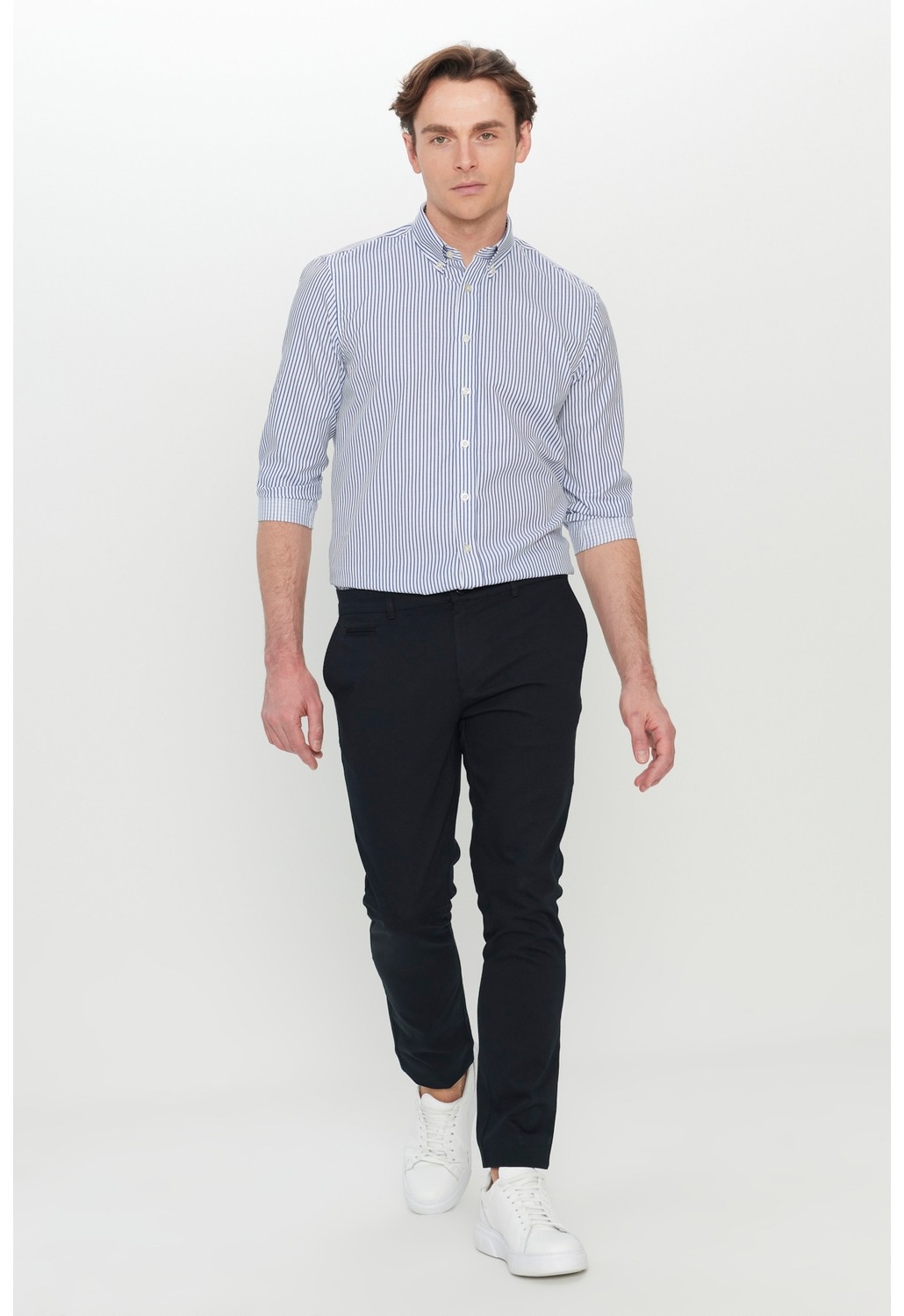 Altınyıldız Classics Erkek Lacivert Pamuklu Slim Fit Dar Kesim Armürlü Yan Cepli Esnek Casual Pantolon görsel 3