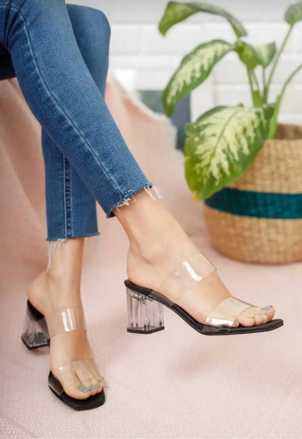 Felisya Butik Lena Kadın Siyah Şeffaf Çift Bant Şeffaf Topuklu Terlik