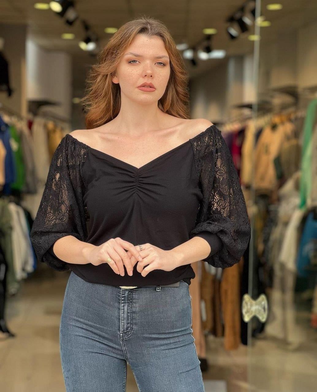 Zer Otantik Kolu Dantelli Büzgü Detaylı Bluz görsel 3