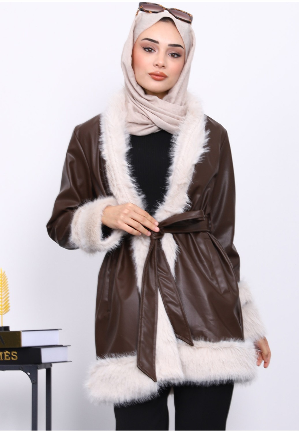 İmaj Butik Siyah Kürk Detaylı Kuşaklı Deri Trenç Ceket görsel 7