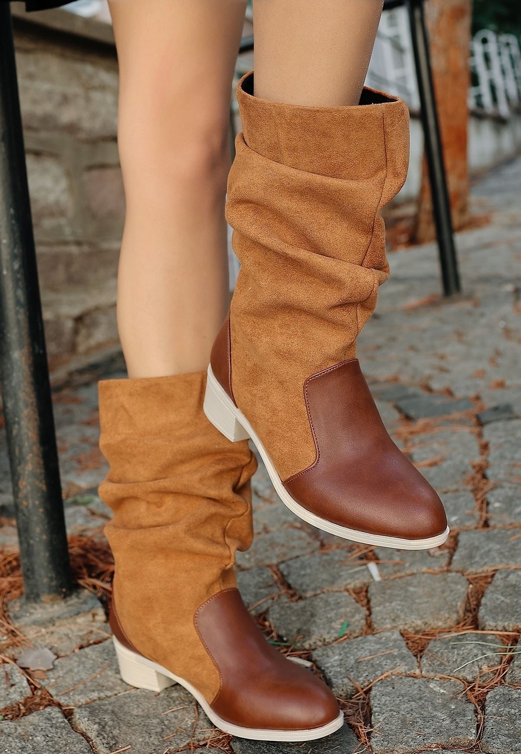 Shoegar Jolin Taba Cilt Süet Detaylı Çizme