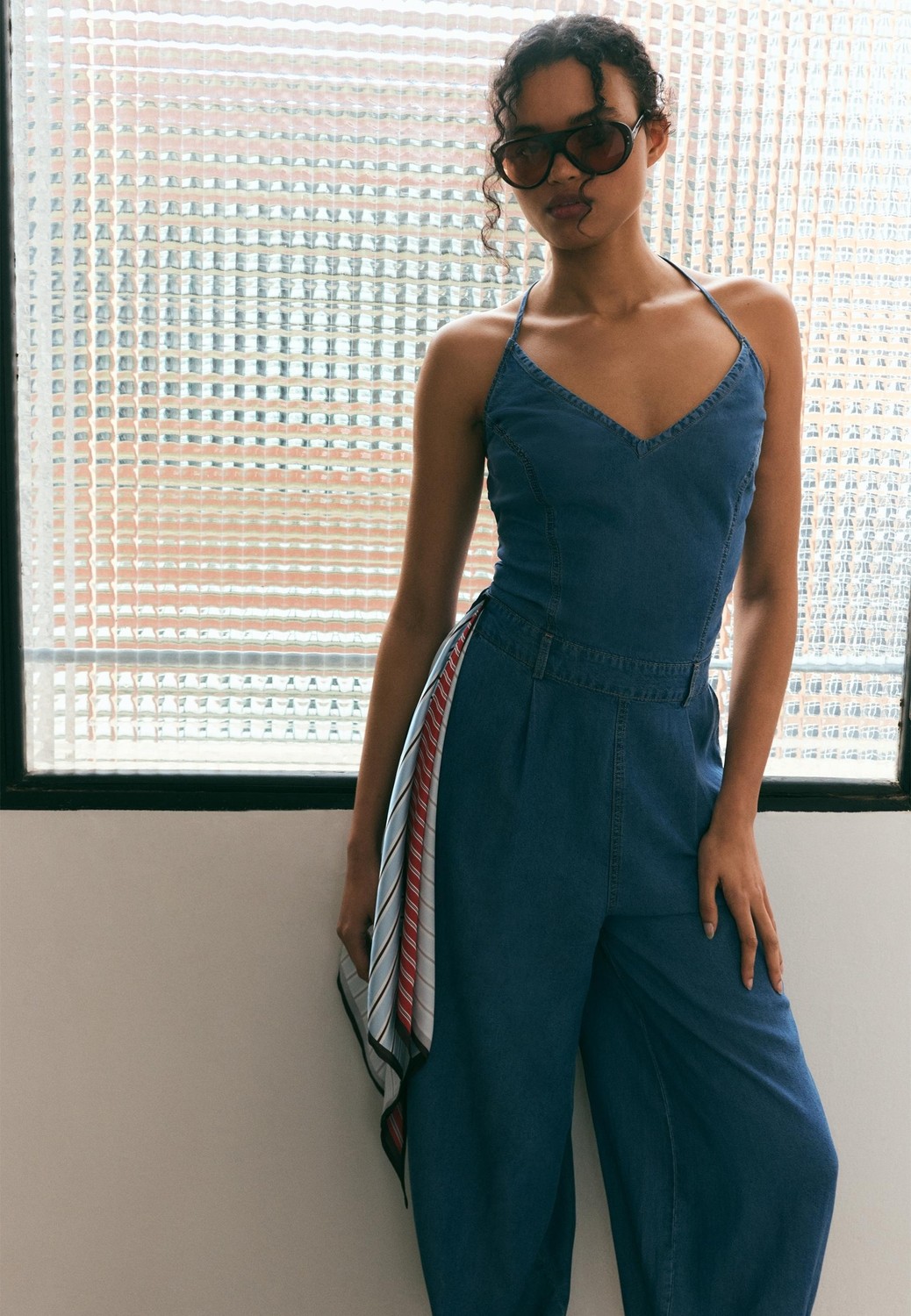 Allbucks Stradivarious, Fularlı Halter Denim Tulum ABSTR00040 görsel 3