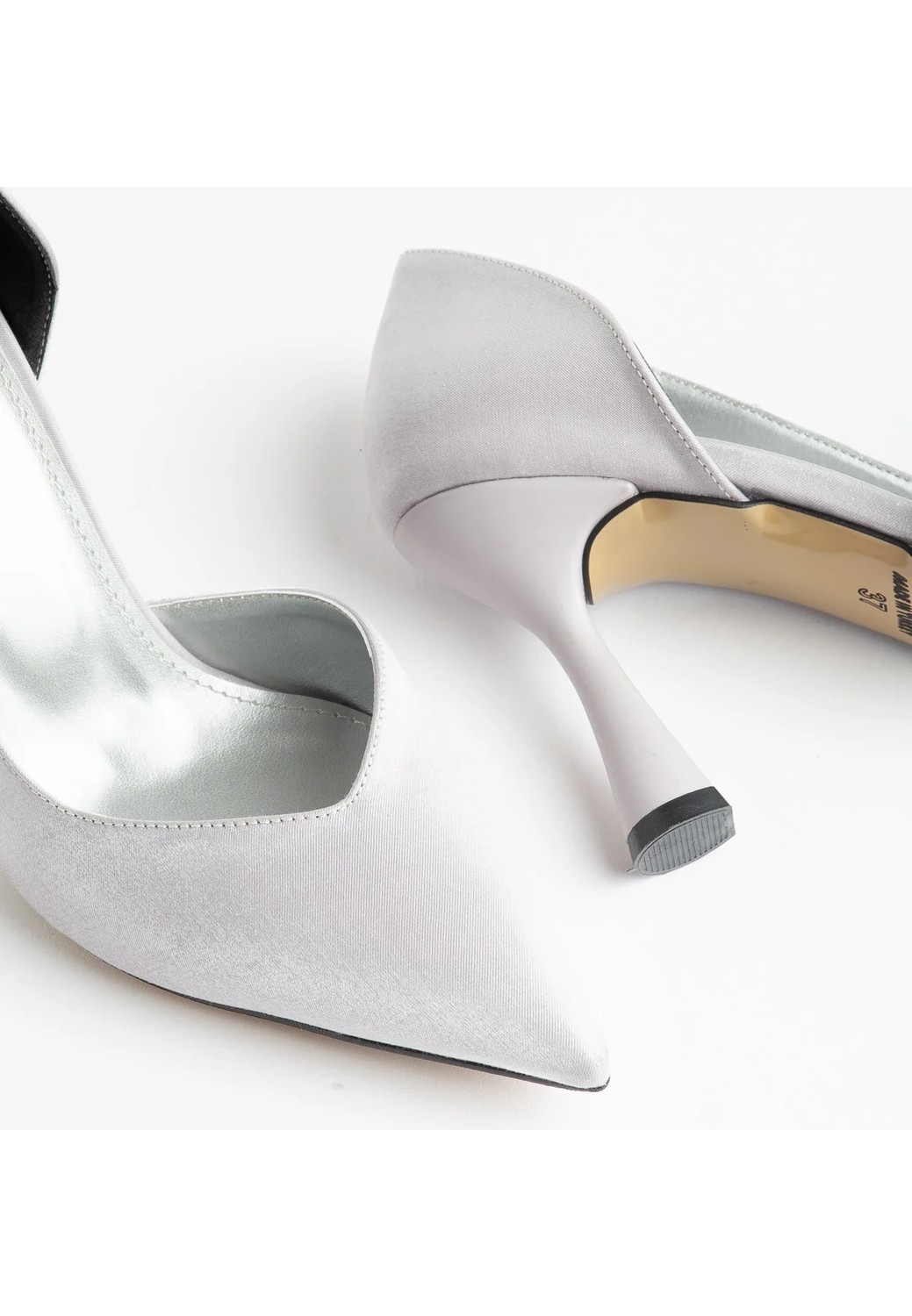 Dilimler Ayakkabı Büyük Beden Kadın Ince Topuklu Stiletto Bordo Parlak Saten Yan Açık görsel 2