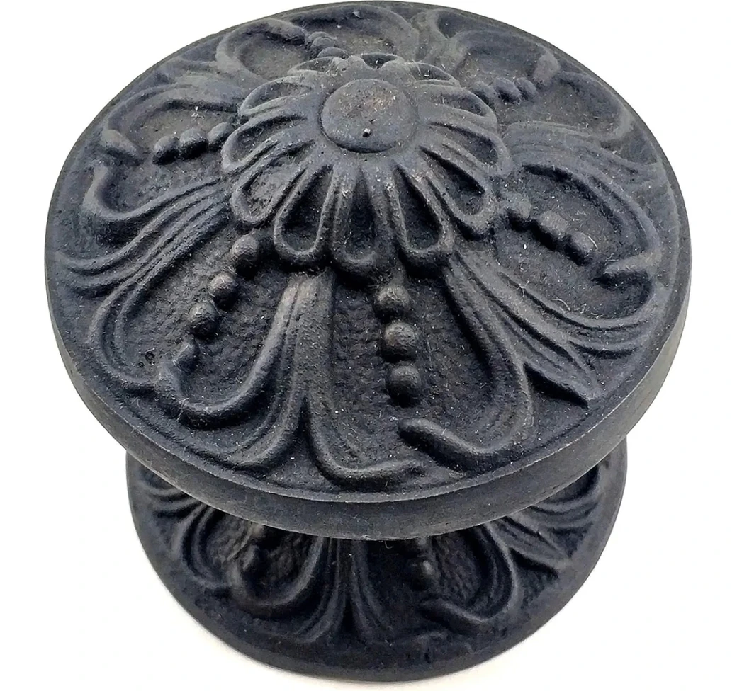 Resim Antika Tarz Dekoratif Pirinç Çiçekli Kapı Tokmağı - 80 mm Çap, Oksit 