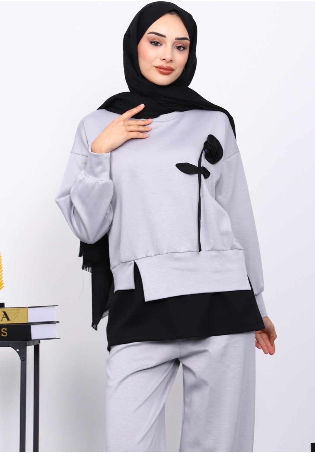 İmaj Butik Siyah Bisiklet Yaka Gül Detaylı Tunik Pantolonlu Modal Takım görsel 7