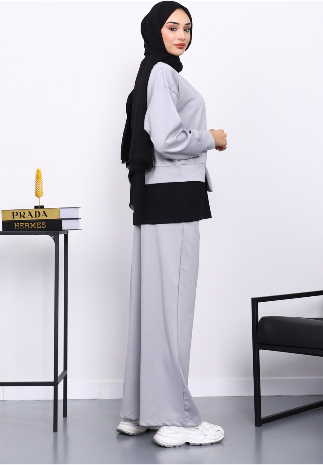 İmaj Butik Siyah Bisiklet Yaka Gül Detaylı Tunik Pantolonlu Modal Takım görsel 8