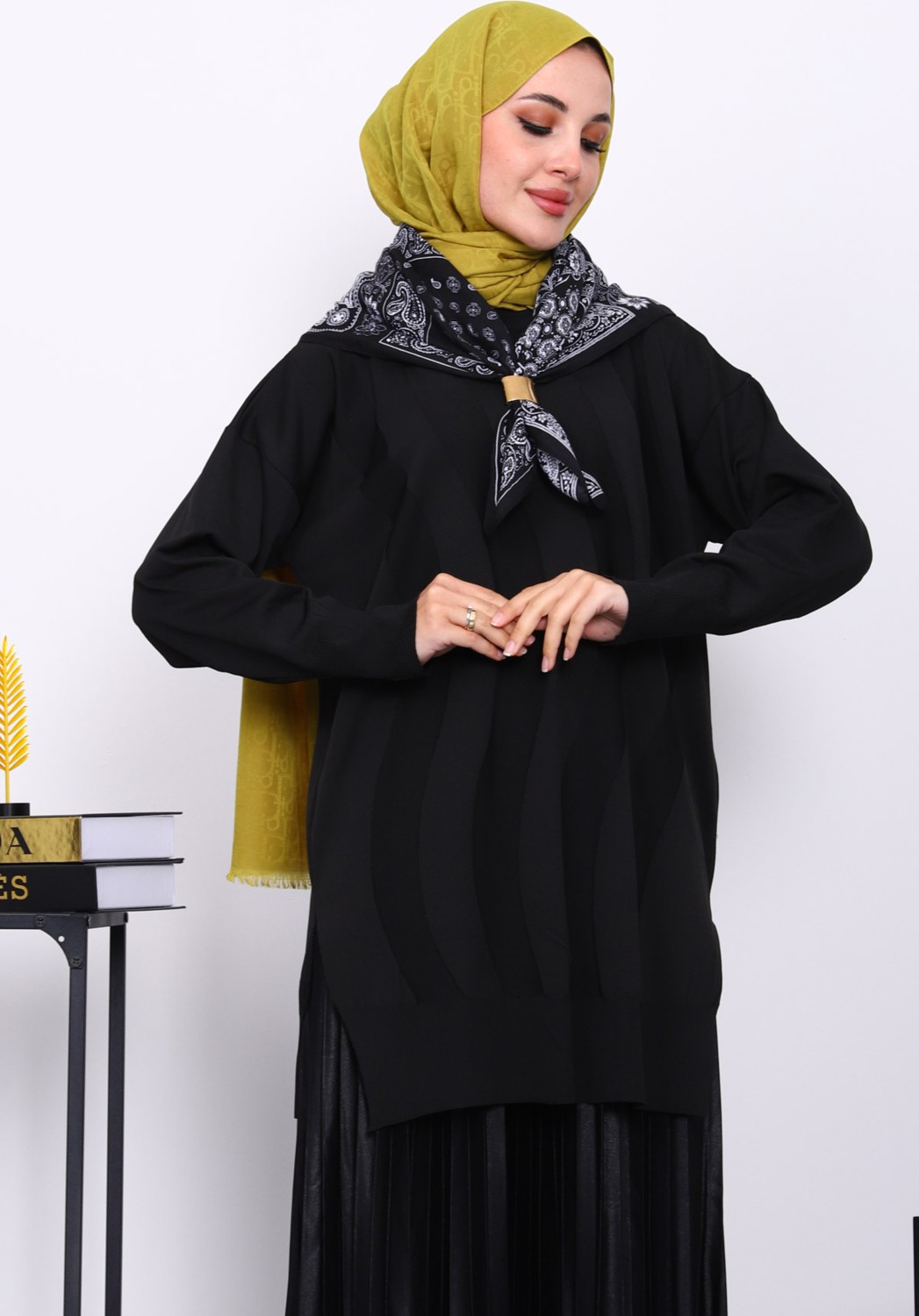 İmaj Butik Siyah Bisiklet Yaka Soğuk İplik Triko Tunik