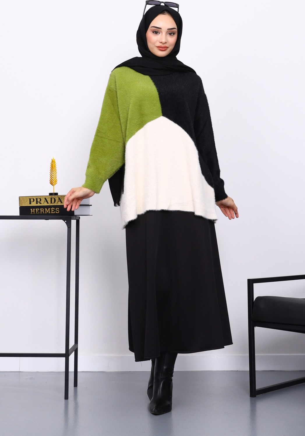 İmaj Butik Siyah Bisiklet Yaka Yumoş Triko Kazak Akrilik Malzeme ile Şık Tasarım görsel 2
