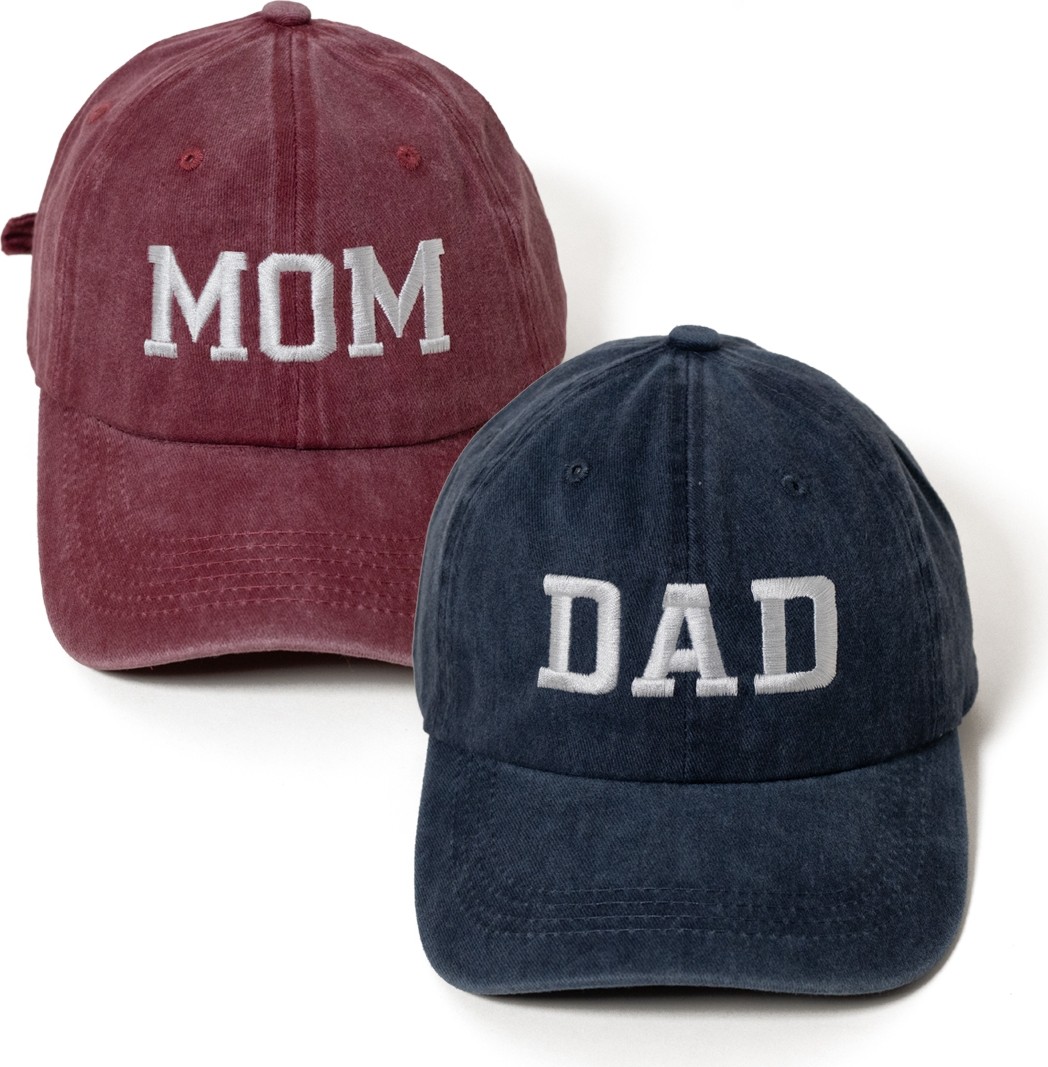 Nome Studio Nakışlı Şapka Mom Dad Anne Baba Şapka 2li Paket Yıkamalı Kumaşlı ve Yazı Nakışlı Şapka Pamuklu Siperlikli Ayarlı Şapka Günlük Tarz Eğlenceli Kep