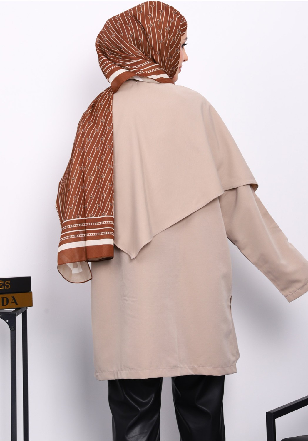 İmaj Butik Lacivert Pelerin Detaylı Düğmeli Trençkot görsel 8