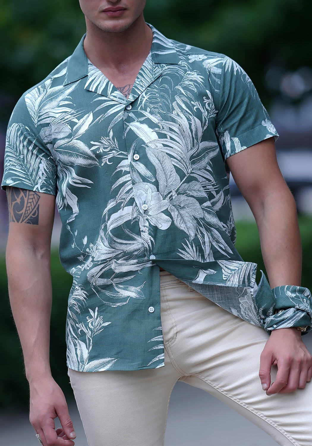 Exve Exclusive Sarı Beyaz Abrsract Desen Baskılı Hawaii Rahat Kesim Kısakol Yazlık Gömlek