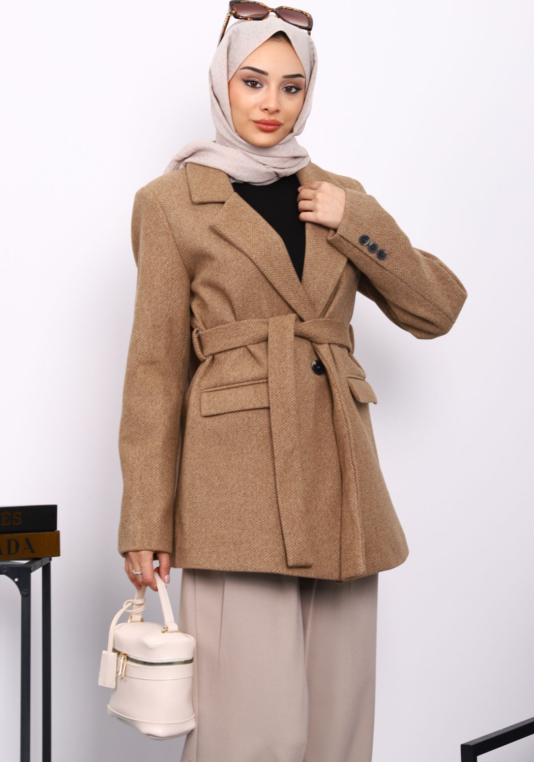 İmaj Butik Taş Kuşaklı Astarlı Kısa Kaşe Kaban görsel 5