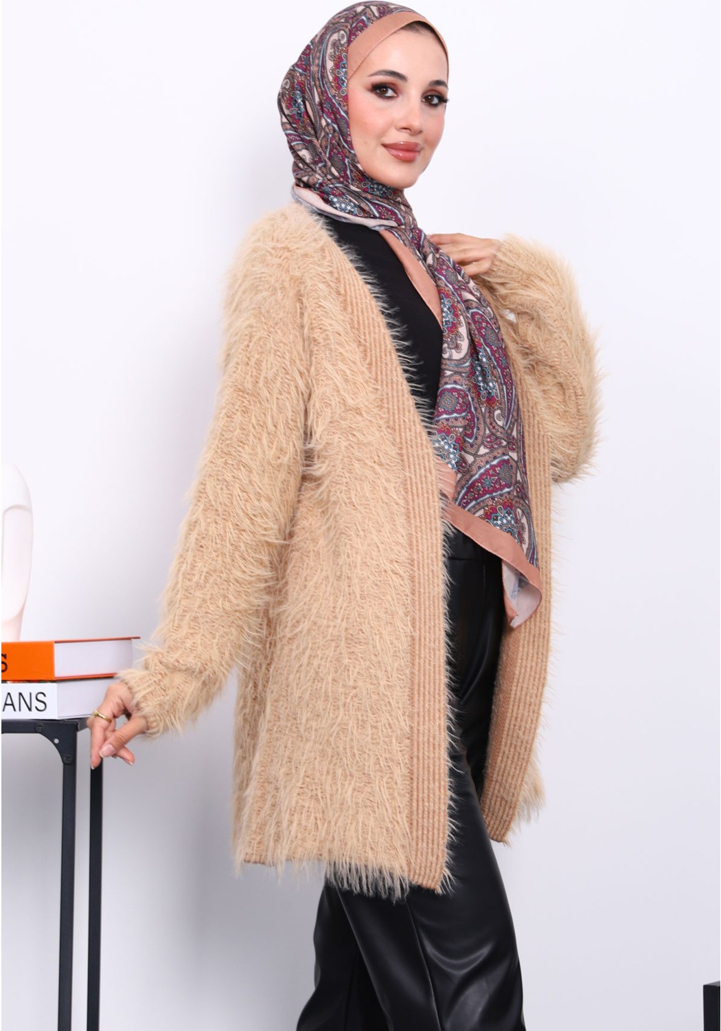 İmaj Butik Siyah Uzun Angora Yumoş Triko Hırka görsel 3