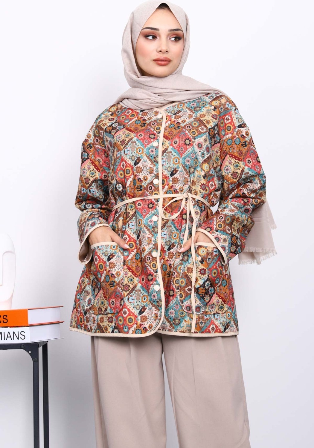 İmaj Butik Krem Desenli Çıtçıtlı Ceket görsel 3