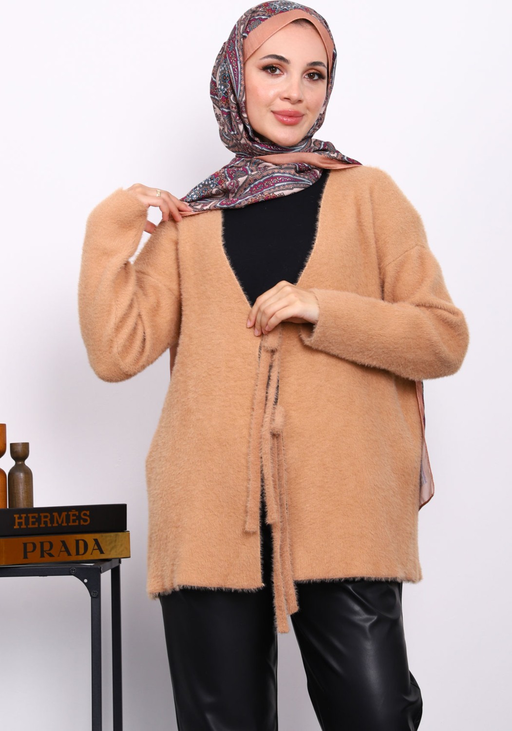 İmaj Butik Bisküvi Ön Bağlamalı Angora Yumoş Hırka görsel 5
