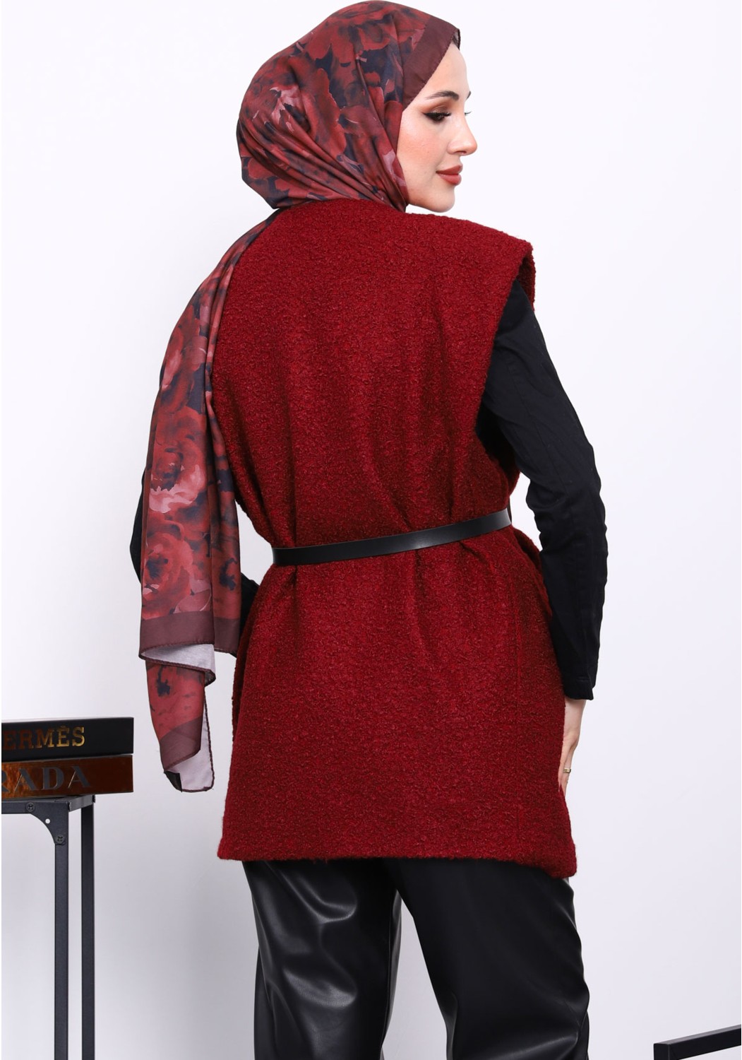 İmaj Butik Siyah Buklet Astarlı Yelek görsel 4