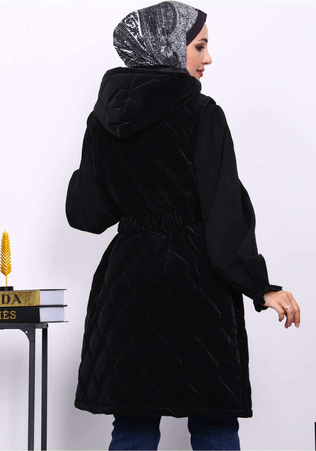 İmaj Butik Krem Kapşonlu Kemerli Şişme Yelek görsel 8