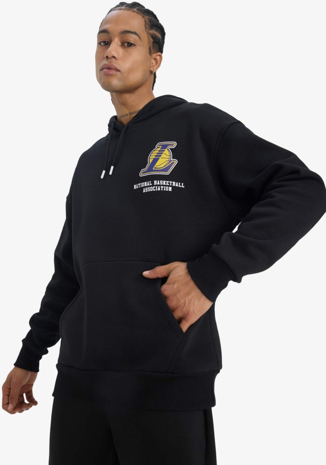 DeFacto NBA Los Angeles Lakers Oversize Geniş Kalıp Kapüşonlu Kalın Sweatshirt D8489AX25SP görsel 5