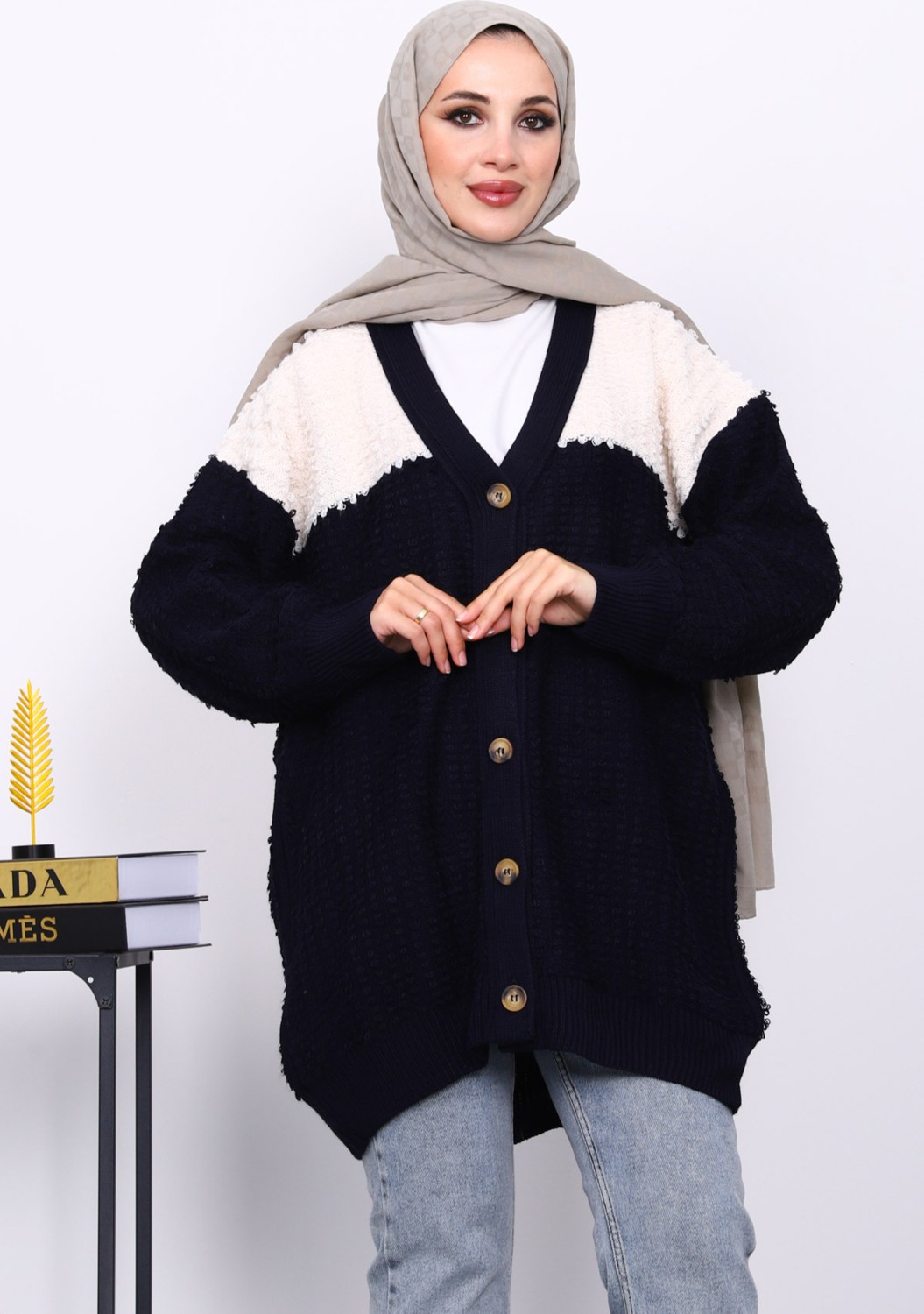 İmaj Butik Lacivert V Yaka Düğmeli Triko Hırka