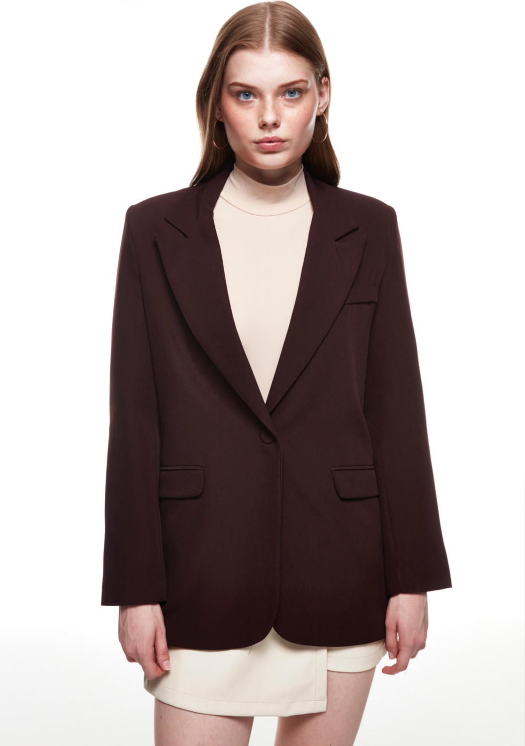 Quzu Kadın Blazer Ceket, Bordo, Düz Desen, Rahat Kesim, Şık ve Konforlu, %92 Polyester %8 Elastan Kumaş görsel 3