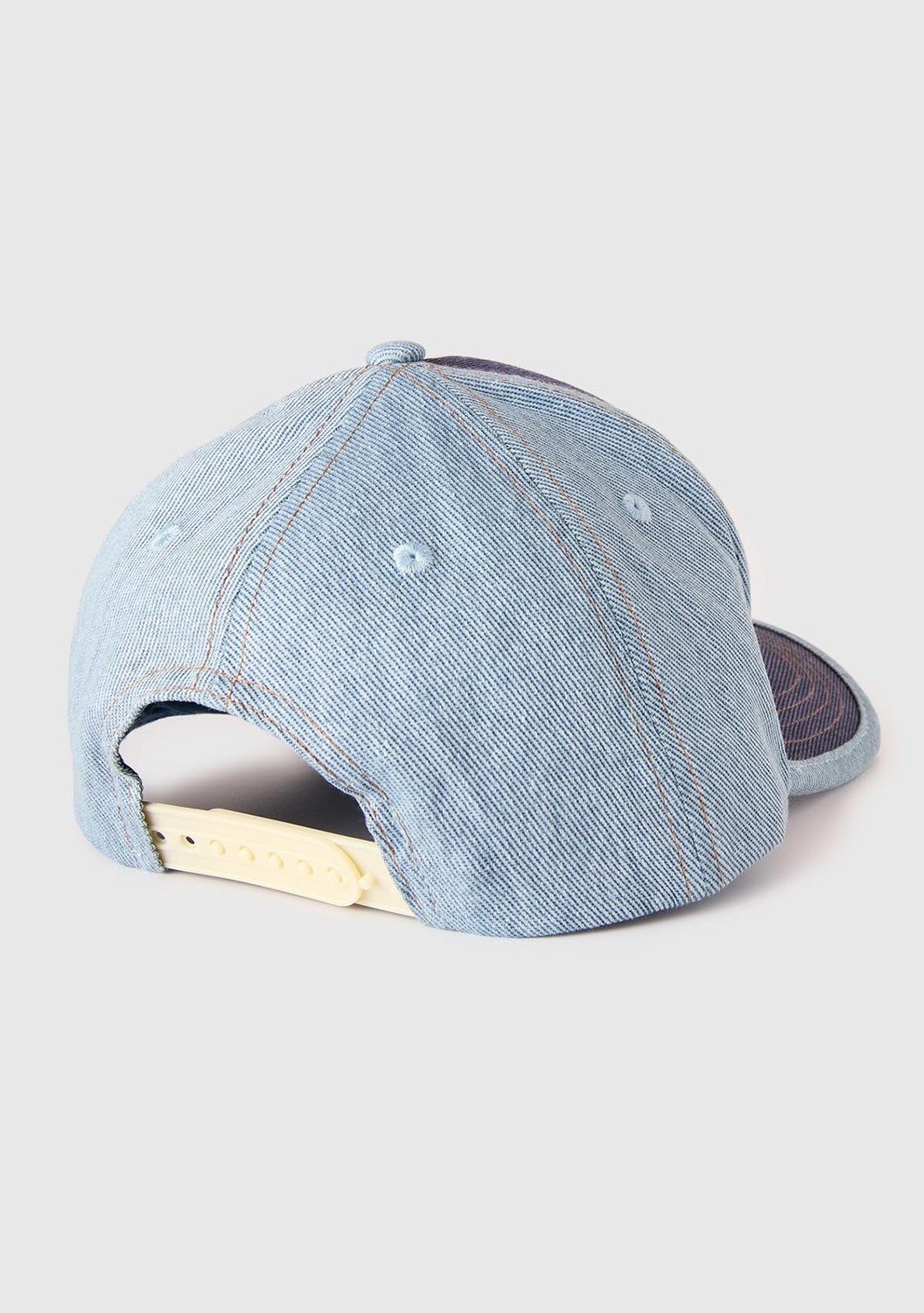 Die Grup United Colors Of Benetton Cappello C/visiera 6QJ5RA008 Erkek Çocuk Kış Aksesuar Seti, Çok Renkli, 8 Yaş görsel 2