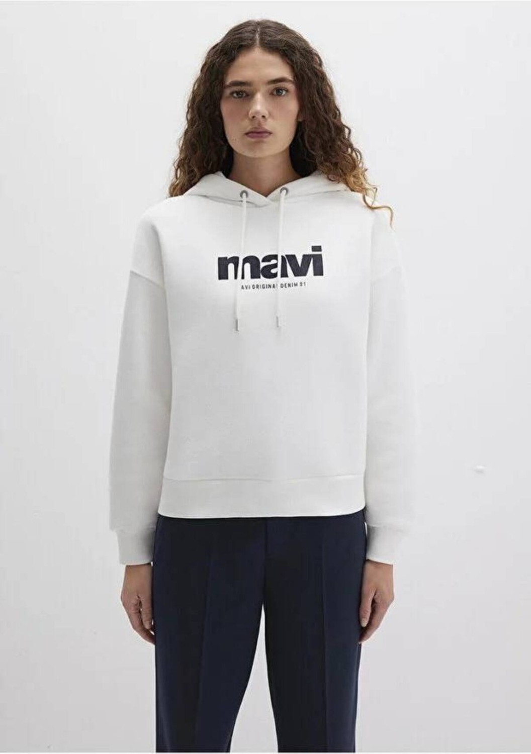 Mavi Logo Baskılı Kapüşonlu Ekru Sweatshirt 168334-81964 görsel 3
