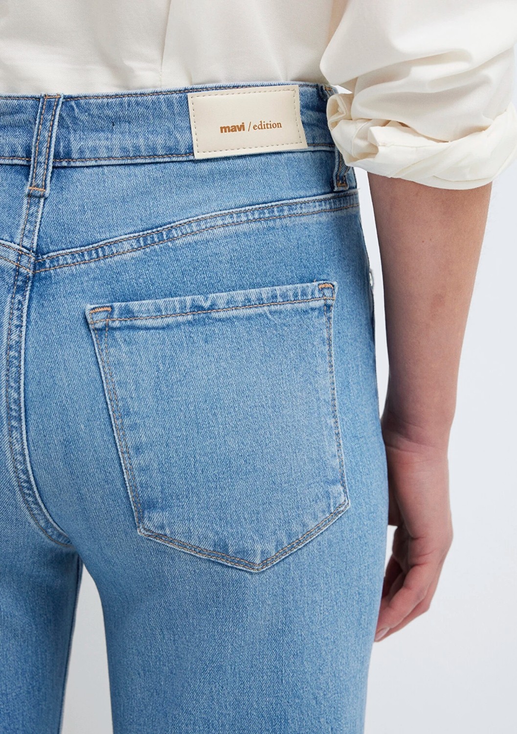 Mavi Victoria Mavi Edition Gölgeli Açık Mavi Jean Pantolon 101072-A3779 görsel 8