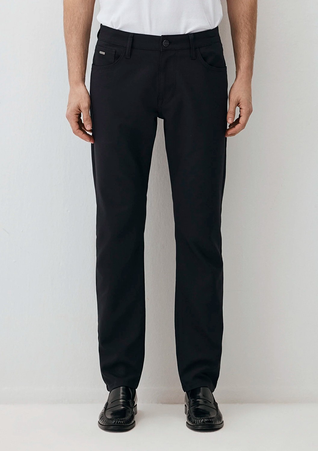Mavi Marcus Edition Siyah Seyahat Pantolonu 0035190582 görsel 4