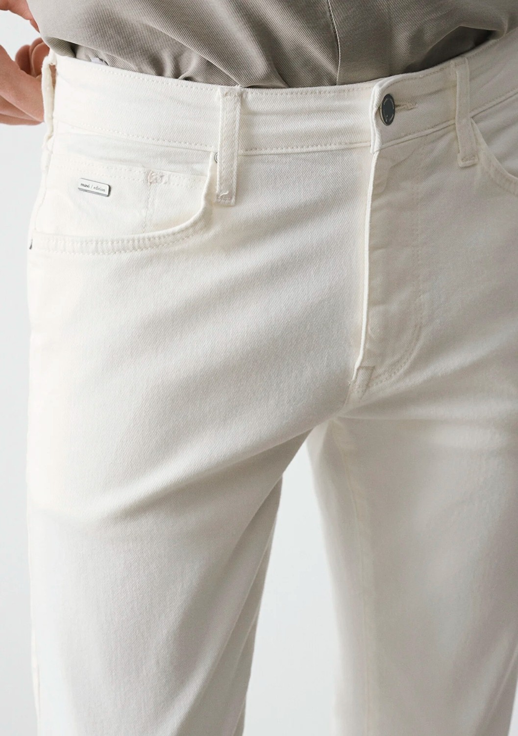Mavi Jake Edition Beyaz Jean Pantolon 0042290581 görsel 6