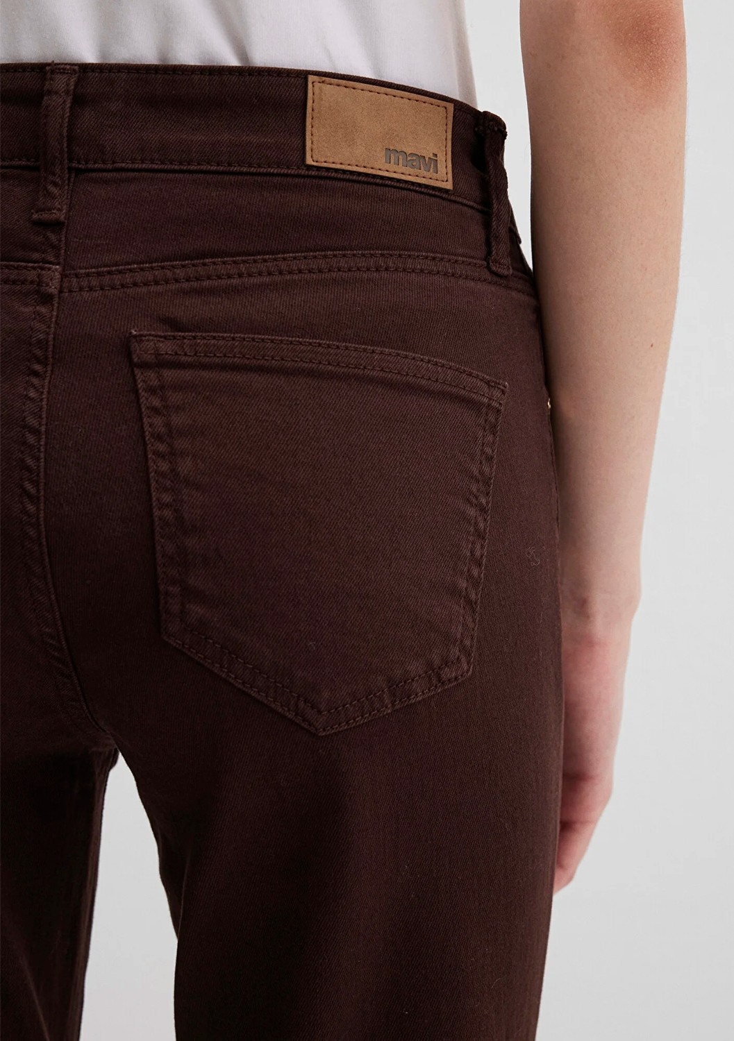 Mavi Molly Everday Kahverengi Gabardin Pantolon 1013691199 görsel 7
