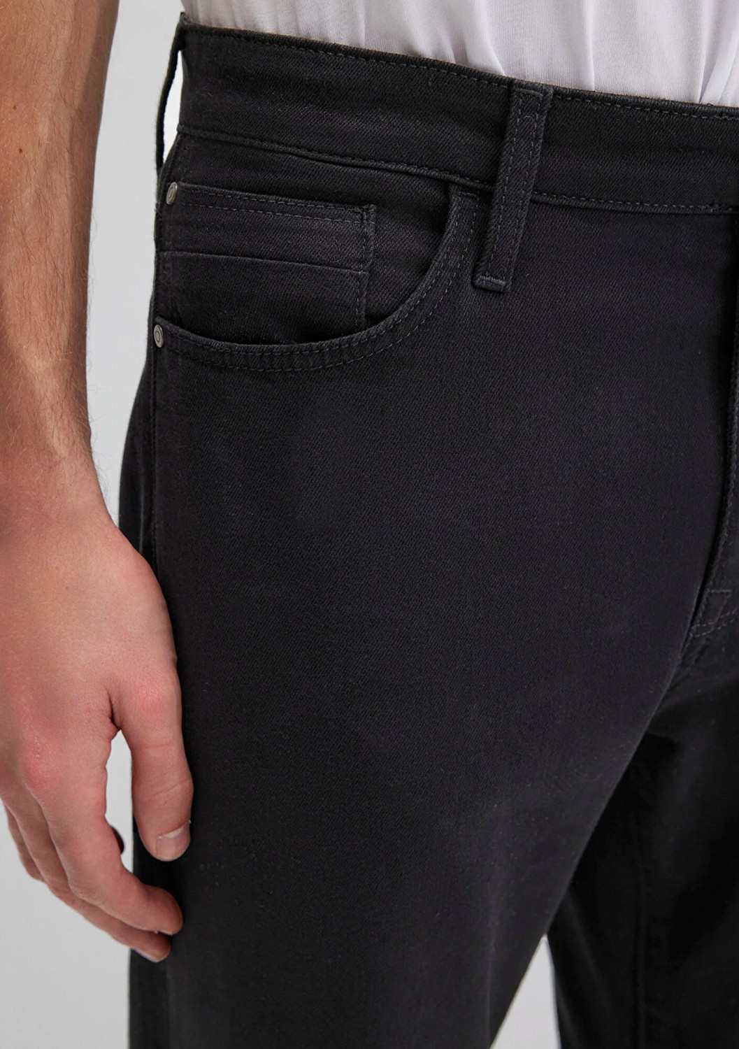 Mavi Milan Comfort Siyah Jean Pantolon 00810A3320 görsel 6