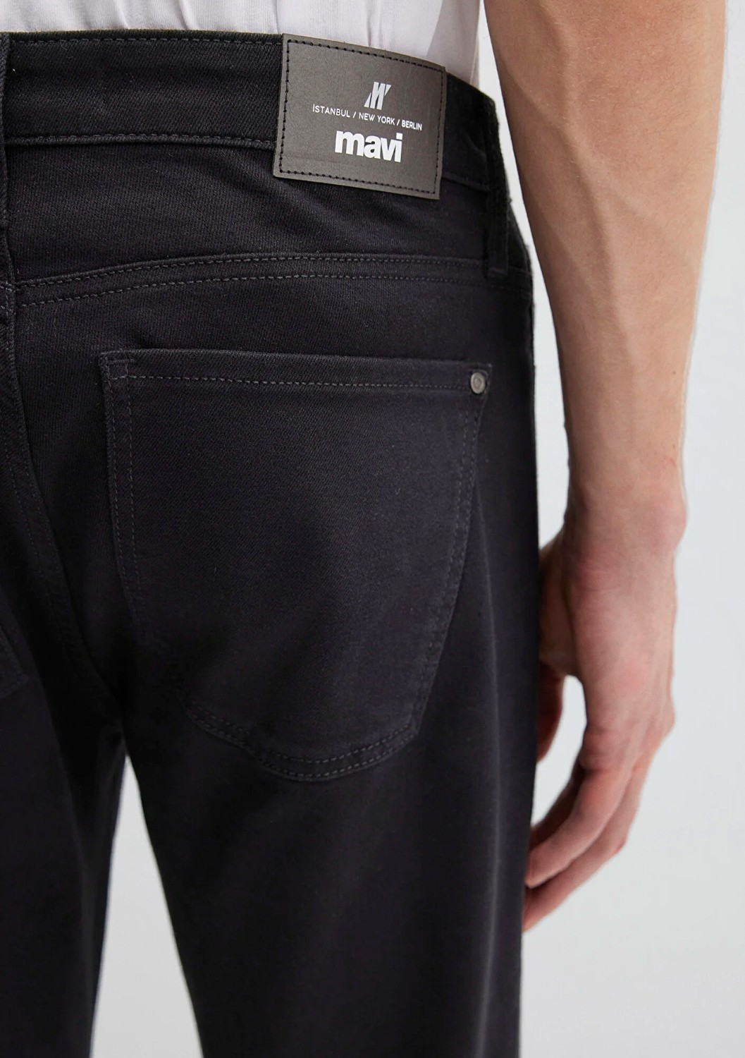 Mavi Milan Comfort Siyah Jean Pantolon 00810A3320 görsel 7