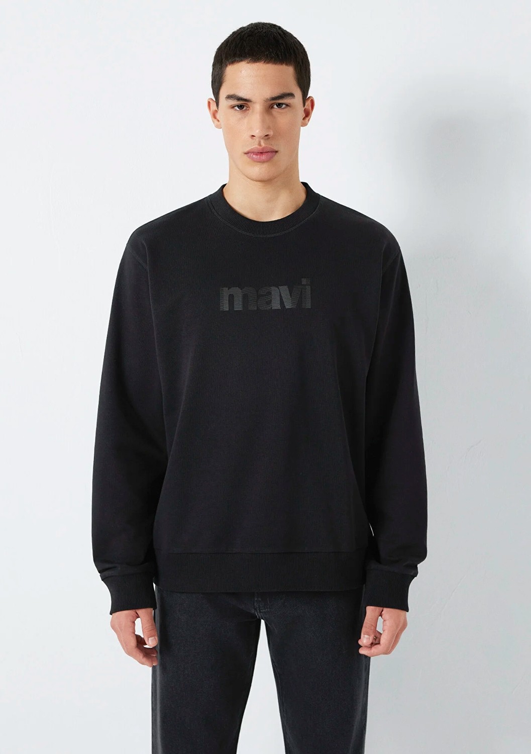 Mavi Logo Baskılı Bisiklet Yaka Siyah Sweatshirt 0S10551-900 görsel 4