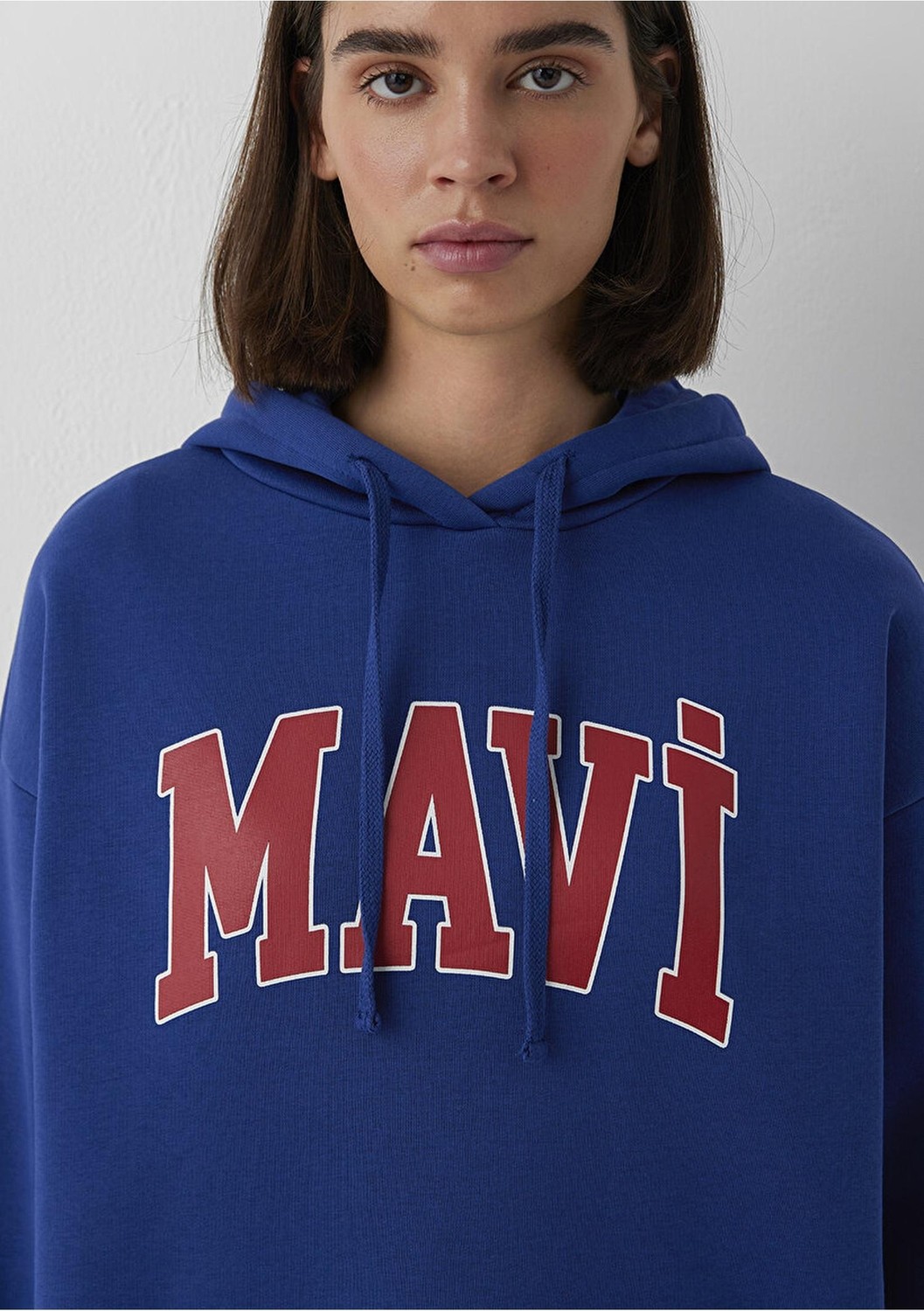 Mavi M1600361-70758 Mavi Logo Kapüşonlu Sweatshırt görsel 4