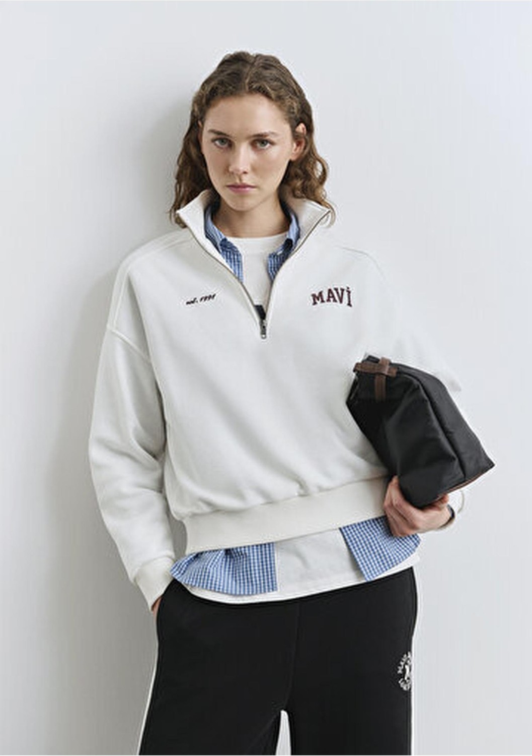 Mavi M1S10373-70057 Logo Baskılı Sweatshırt Kırık Beyaz Kadın Sweatshirt