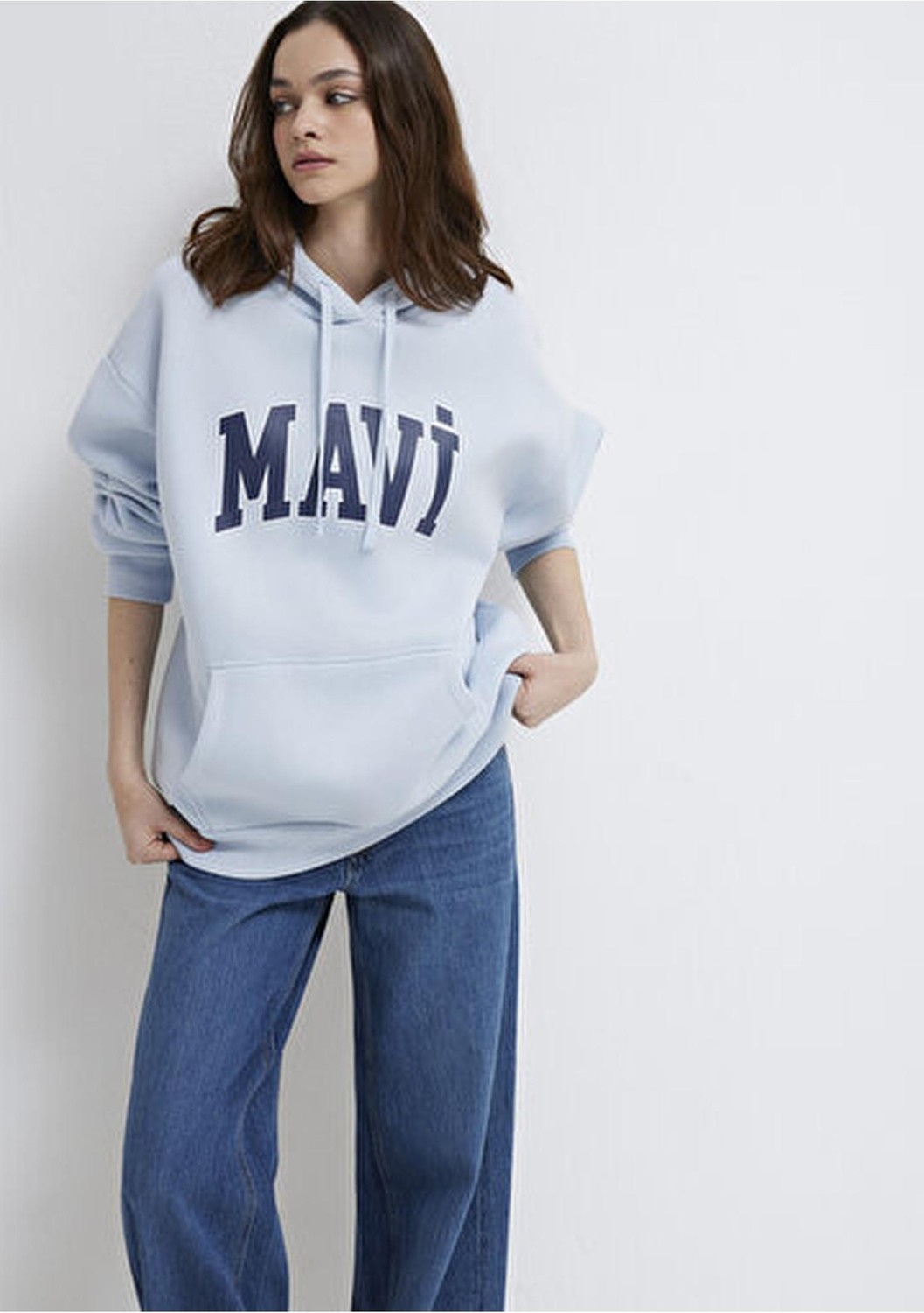 Mavi M1600361-70717 Mavi Logo Kapüşonlu Sweatshırt Uçuk Mavi Kadın Sweatshirt