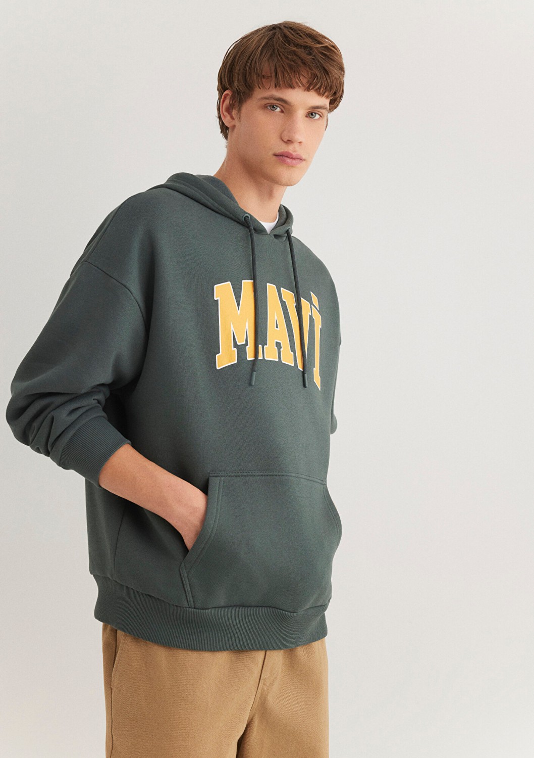 Mavi Logo Baskılı Kapüşonlu Yeşil Sweatshirt 067149-71598 Erkek görsel 2
