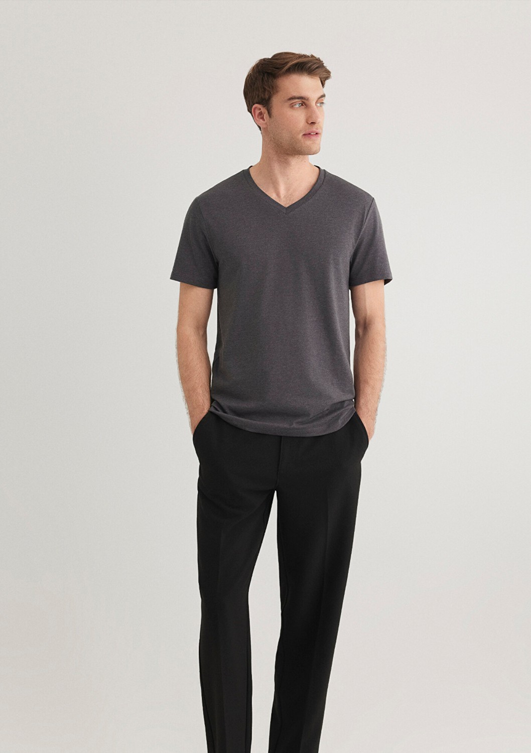 Mavi Stretch V Yaka Siyah Basic Tişört 061748-900