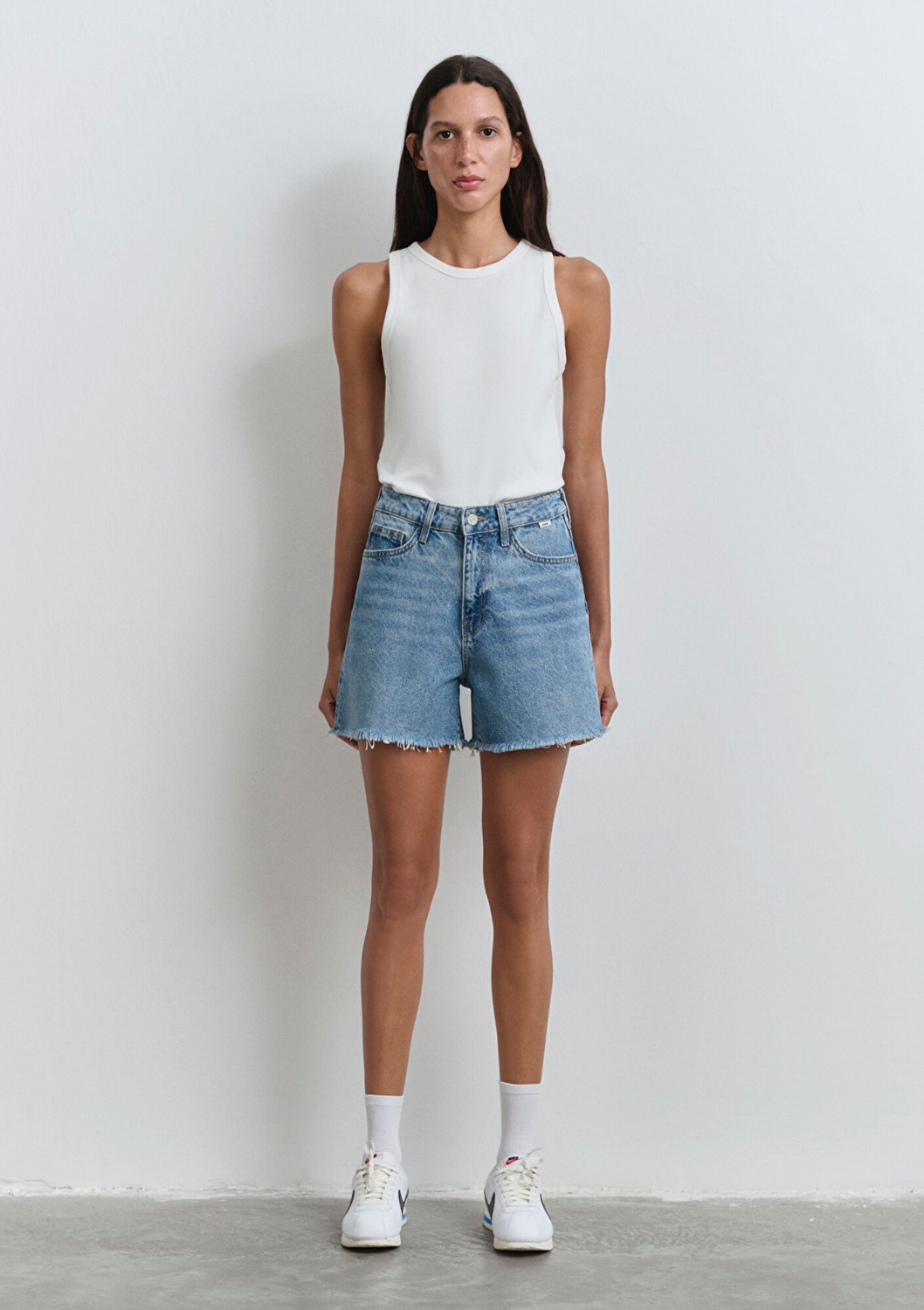 Mavi Millie 90lar İndigo Mavisi Jean Şort 1458987073 görsel 4