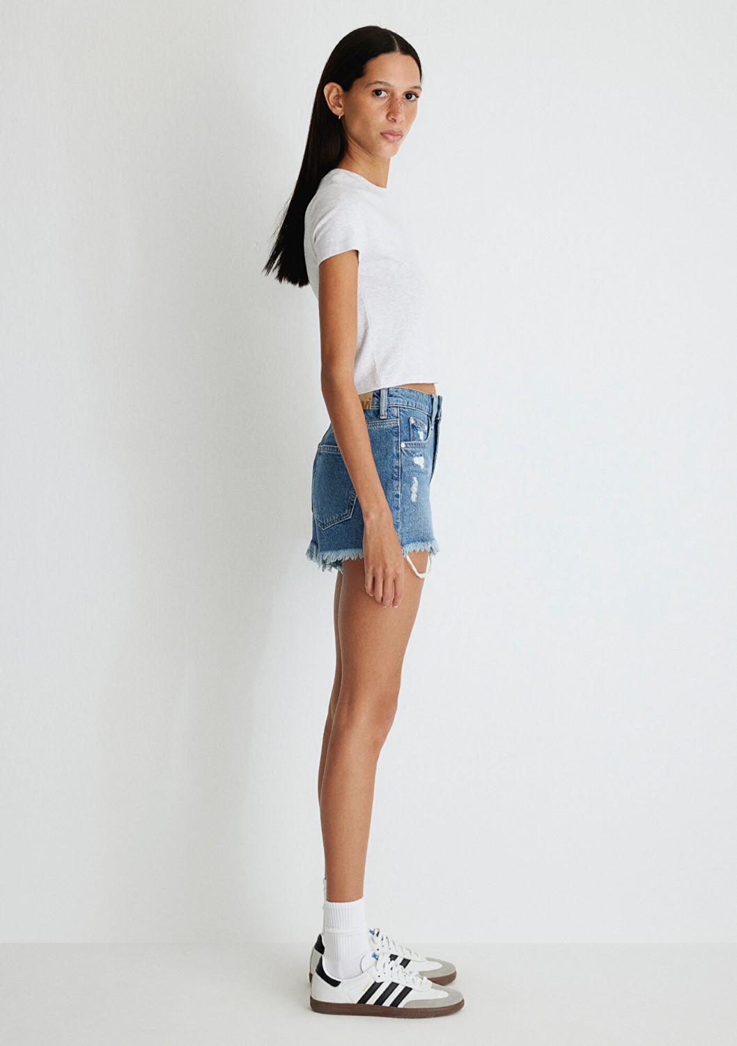 Mavi Rosie 90lar Koyu Mavi Jean Şort 1447433874 görsel 7