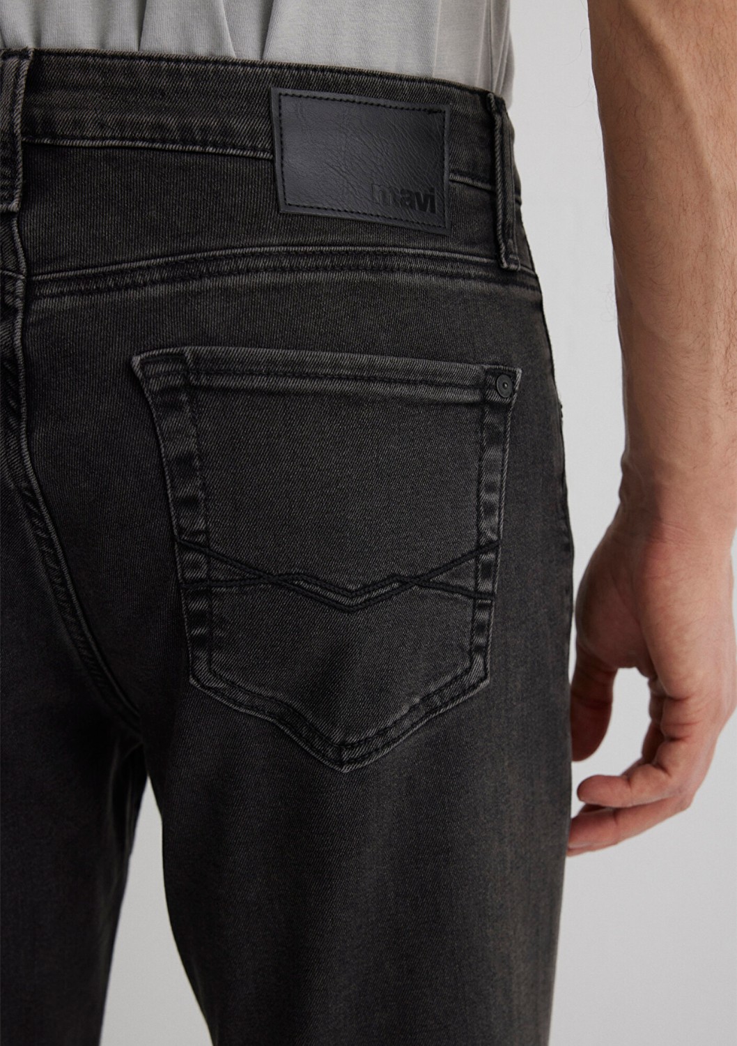 Mavi 177 Koyu Gri Comfort Smoke Jean Pantolon 0017734787 görsel 8