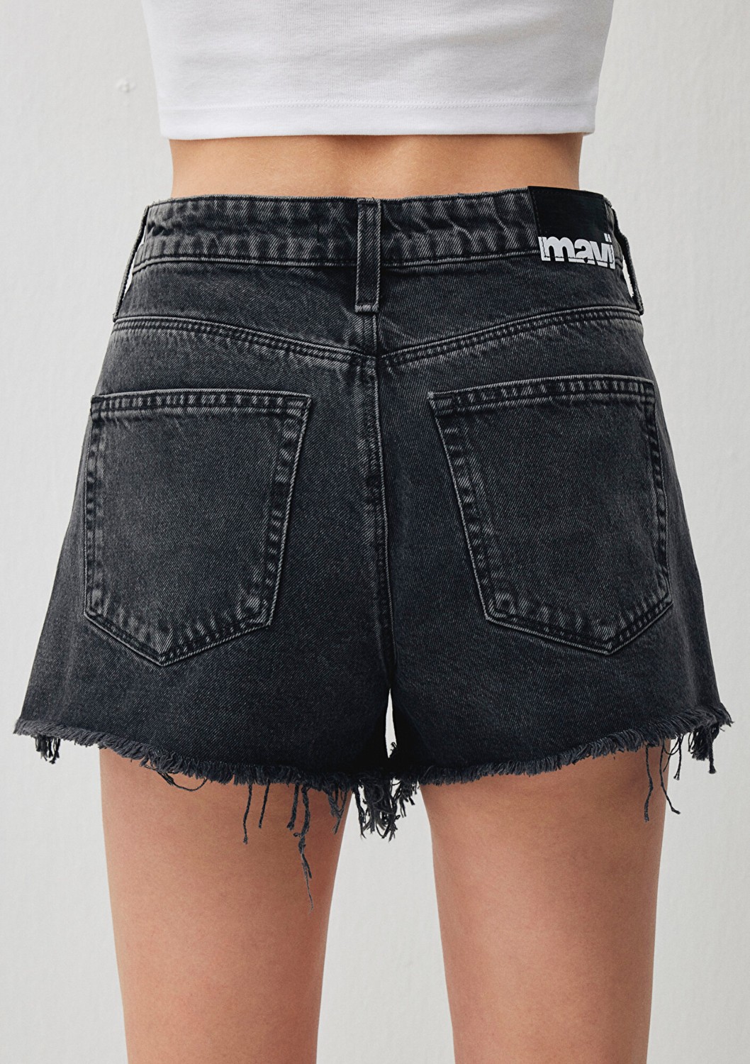 Mavi Cherry 90lar Antrasit Jean Şort 1410022-87071 görsel 7